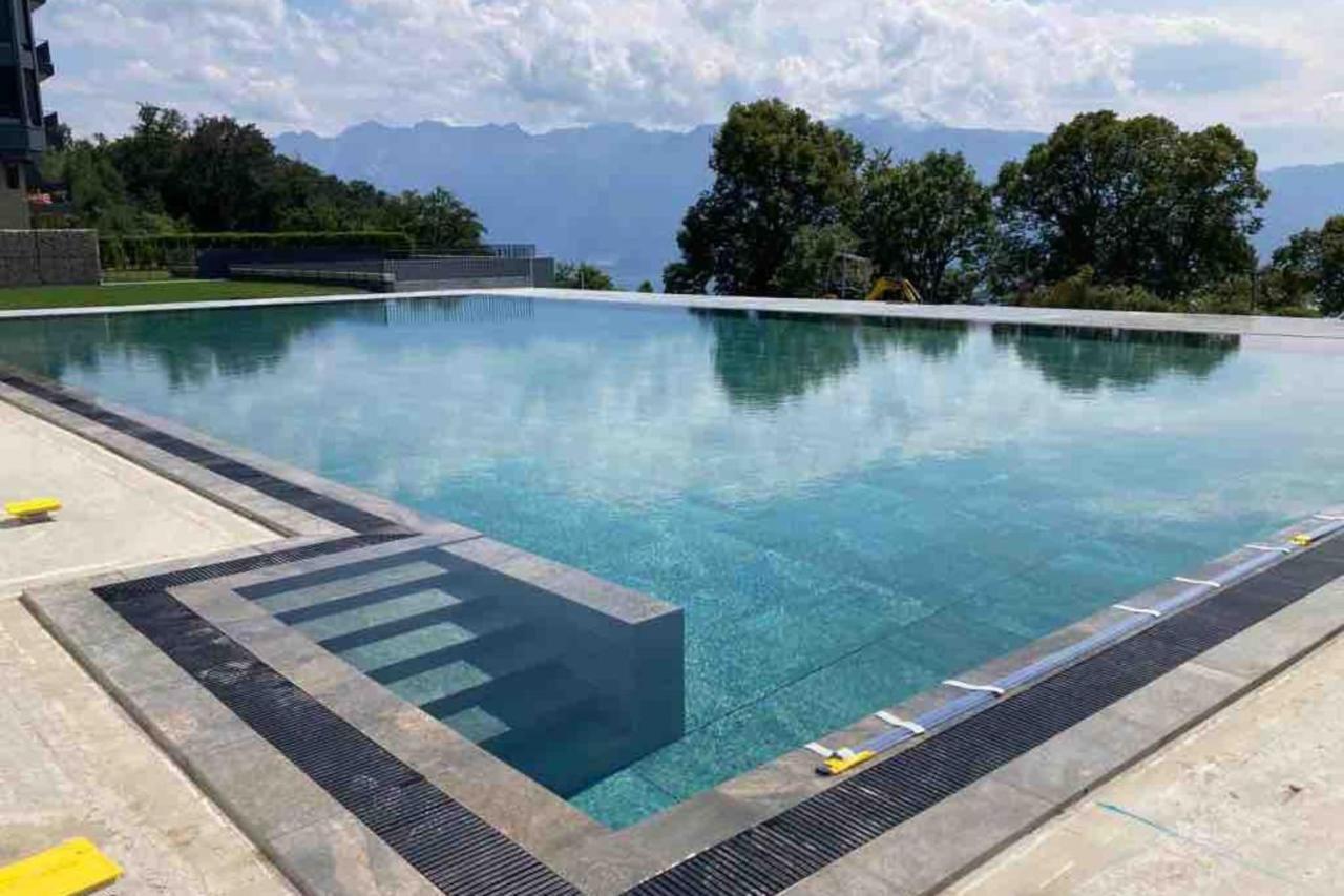 Les Terrasses De Lavaux 1 - Appartement De Luxe Avec Vue Panoramique Et Piscine Puidoux Exterior foto